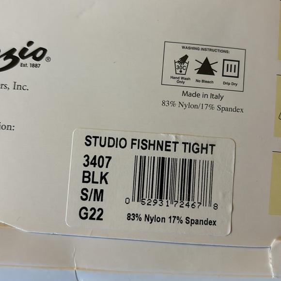 Capezio Studio Basics Footed Fishnet Tight #3407 - Picture 5 of 7